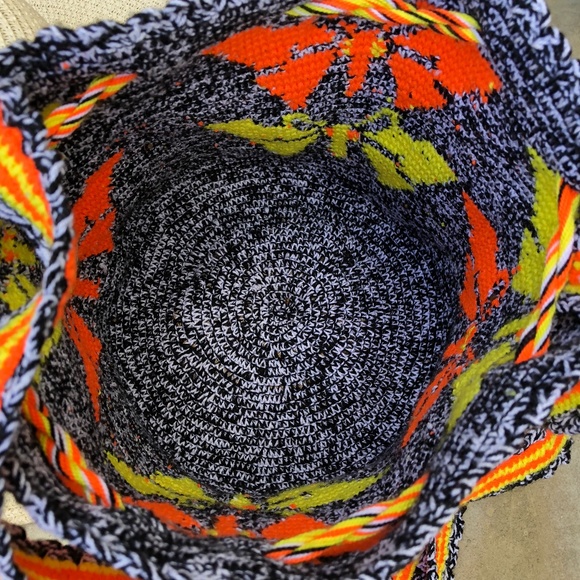 Colombia Mochila Woven Butterfly Bucket Tote Draws - Picture 5 of 9